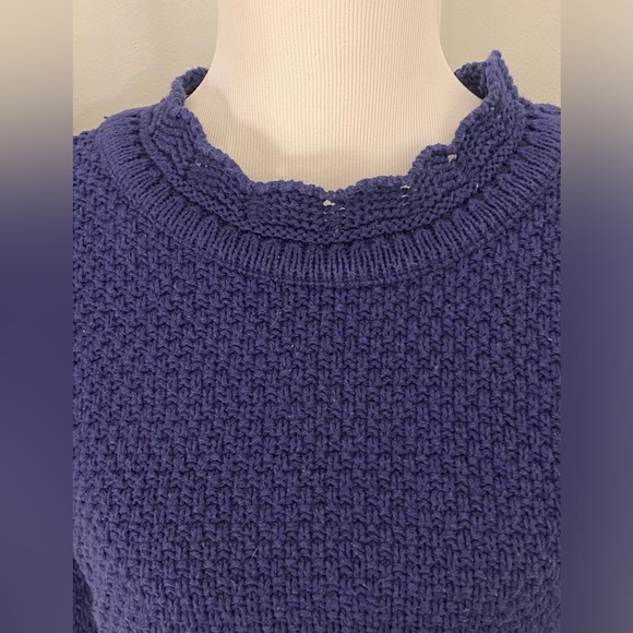 Vintage, Gorgeous Blue Turtle Bay Sweater w/ Crocheted neckline, Made in USA - Picture 4 of 10